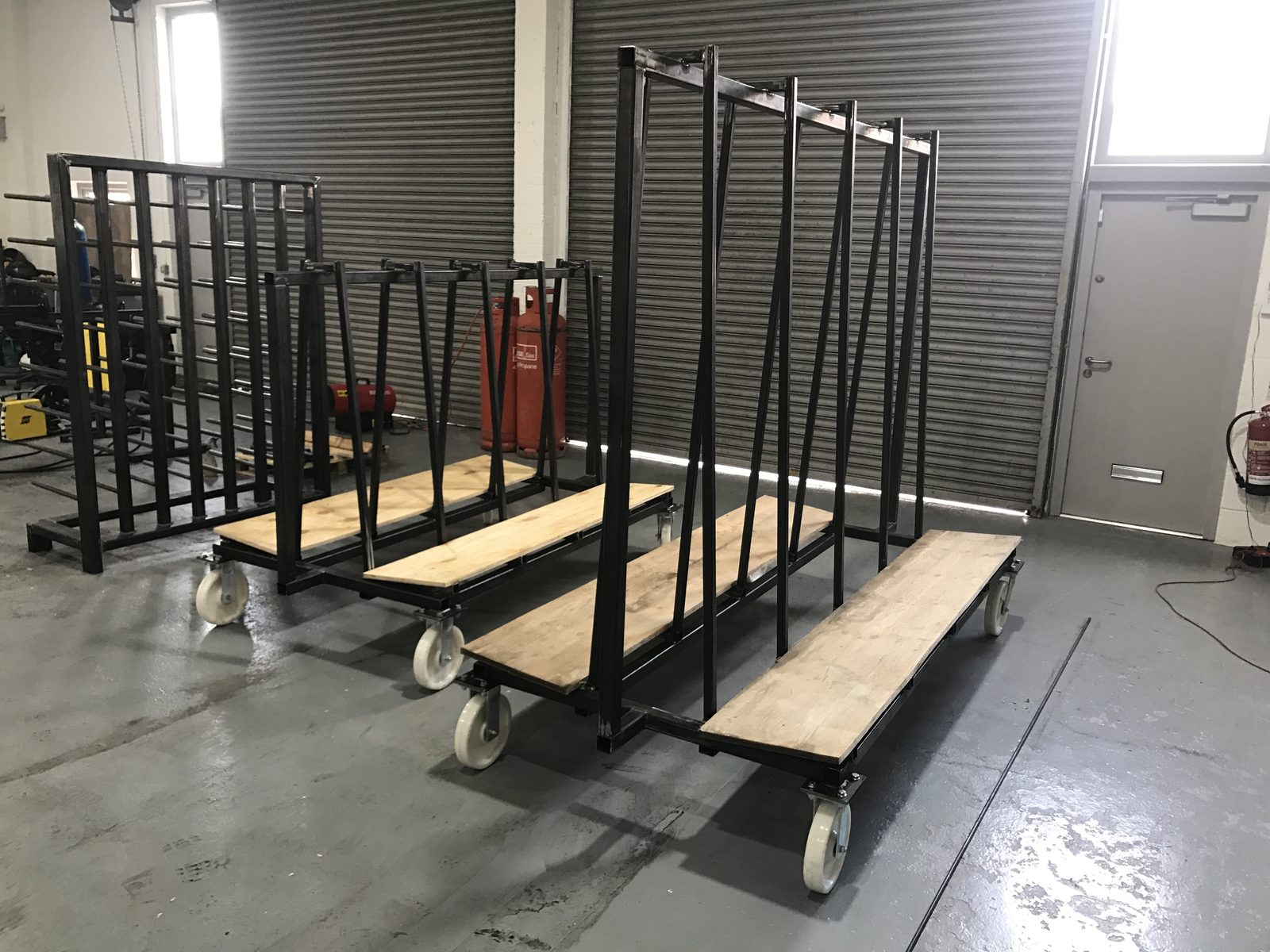 Large glass handling trolley, double-sided A-frame on castors